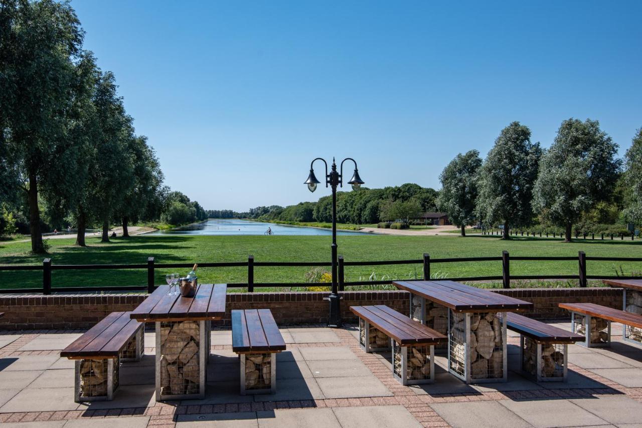Dragonfly Hotel Петербург Экстерьер фото